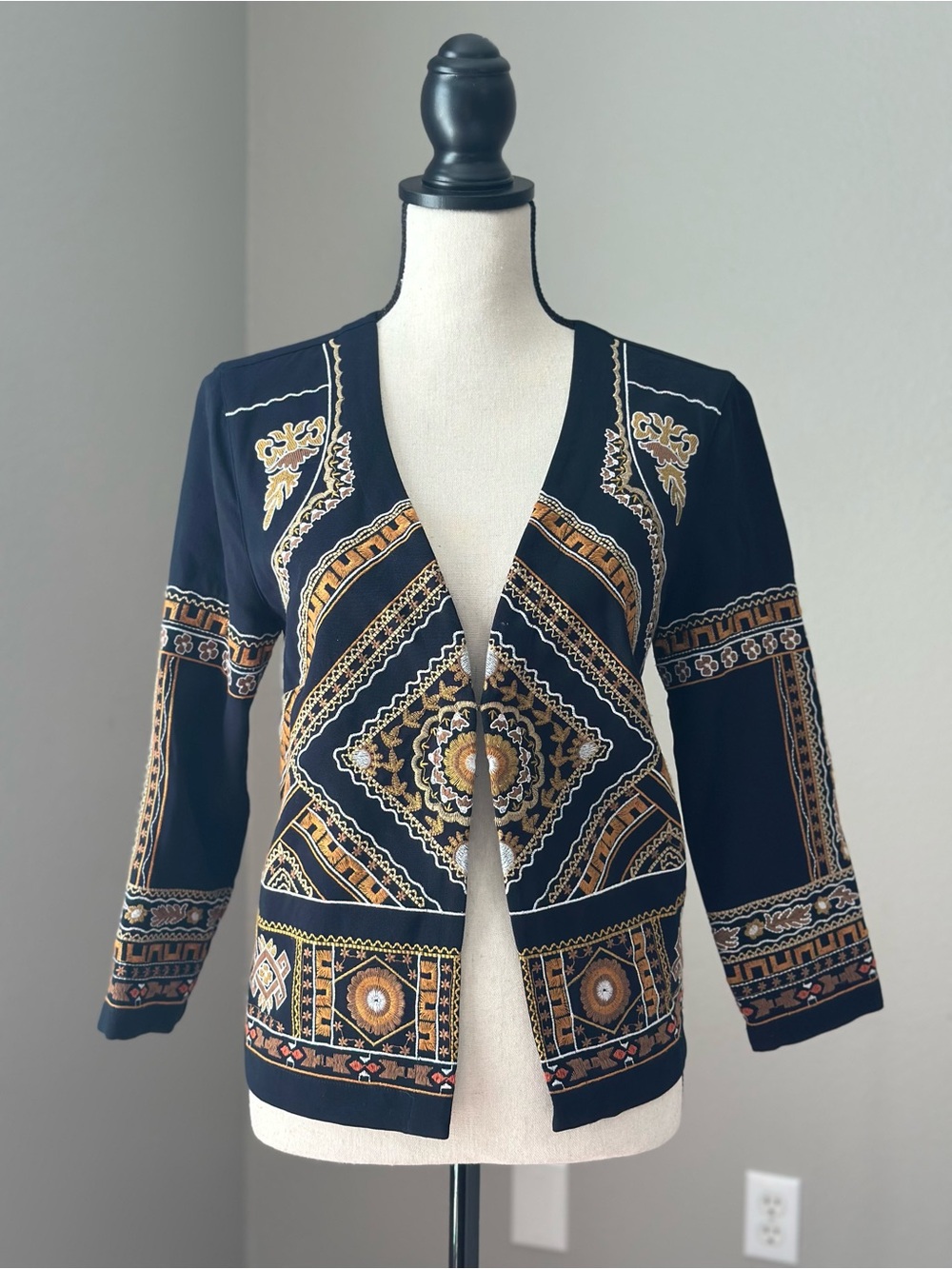Tribal Boho Indie Embroidery V-Neck Open-Front Jacket with Geometric Motifs